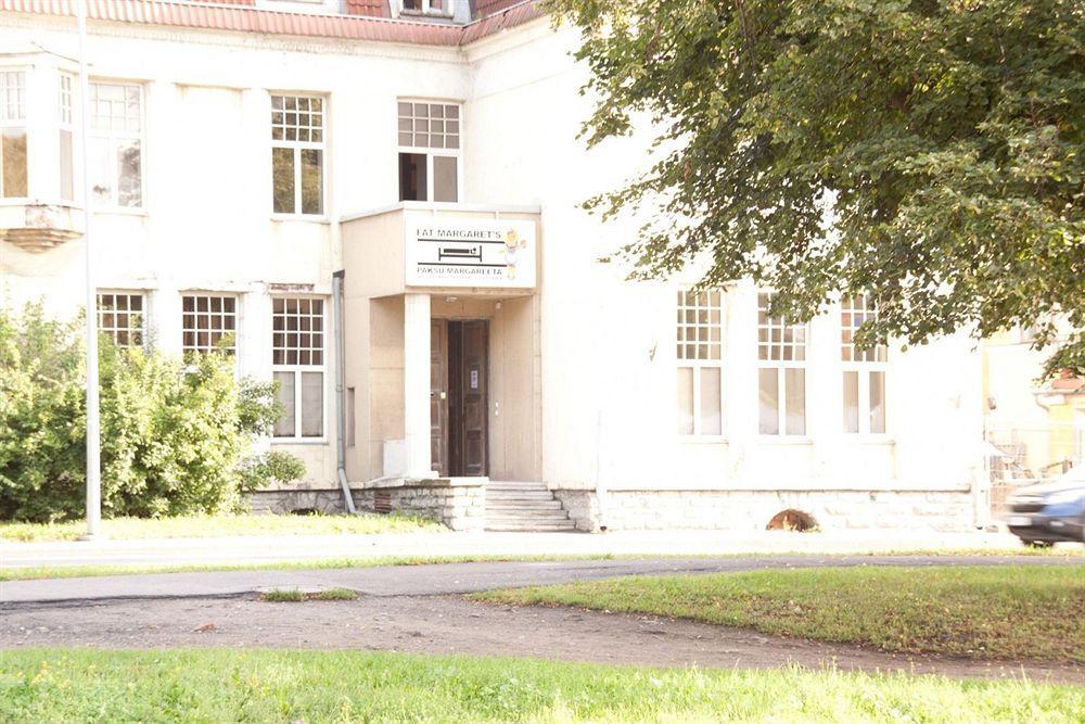 Hostel 16eur - Fat Margaret's *